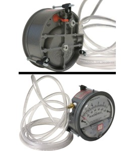 Magnehelic pressure gauge with scale from 0 to 0.5 inches of water (0 to 120 Pa), to indicate differential pressure