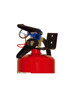 Portable fire extinguisher with powder, 10 lbs type ABC, ULC 6A 80 BC, with wall hook.