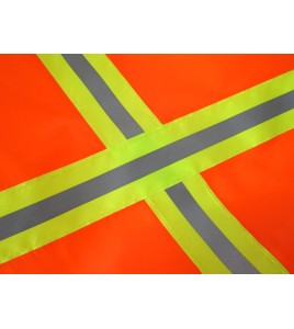 Drapeau de signalisation en nylon orange avec bandes jaunes et argentées, 18 x 26 po.