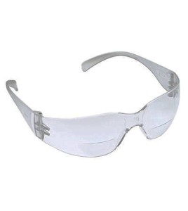 3M Virtua Max protective eyewear with anti-fog treated clear polycarbonate lenses and a +2,0 bifocal magnification strength.