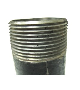 Threaded fitting for horizontal reel