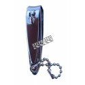 Nail clippers, 2 1/2 in (6.4 cm).