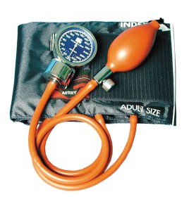 Hand-operated latex-free sphygmomanometer (blood pressure monitor) for adults.