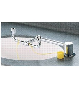 Pivoting eye wash for laboratory sink, certified ANSI Z358.1-2009.