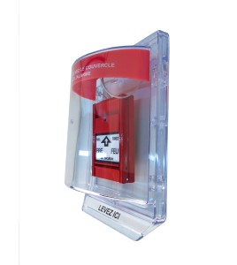 Couvert en polycarbonate transparent pour station d'alarme manuelle avec fils encastrés.