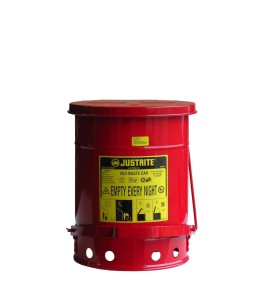 Container for oily or solvent-soaked rags, 6 gallons, with pedal, FM, UL, OSHA approuved.