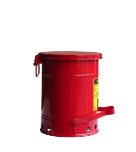 Container for oily or solvent-soaked rags, 6 gallons, with pedal, FM, UL, OSHA approuved.