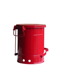 Container for oily or solvent-soaked rags, 6 gallons, with pedal, FM, UL, OSHA approuved.