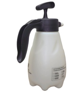 Petit pulvérisateur à pompe manuelle Aurora, en PEHD avec buse à débit ajustable. Capacité 1,42 L (48 oz).