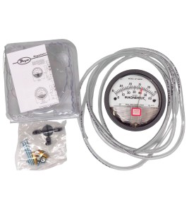 Magnehelic S2000 pressure gauge with scale from 0 to 0.25 inches of water (0 to 60 Pa), to indicate differential pressure