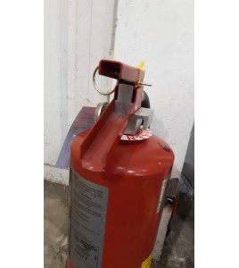 Wall hanger for Ansul Sentry chemical powder extinguishers, 10 to 14 lbs