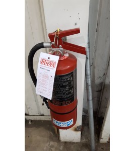 Wall hanger for Ansul Sentry chemical powder extinguishers, 10 to 14 lbs