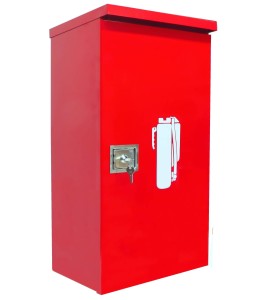 Surface-mounted outdoors steel fire cabinet for 30 lbs extinguishers.