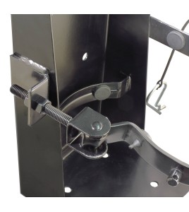 Box-type vehicle bracket for 5 lb portable fire extinguishers with 4 to 4 ½ inches in diameter