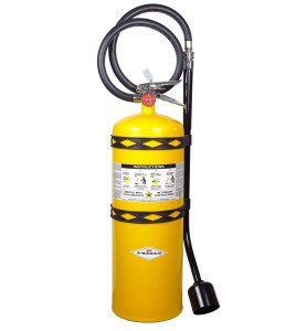 Amerex portable fire extinguisher with sodium chloride, 30 lbs, type D (sodium, potassium or magnesium fires), with wall hook