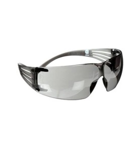 3M SecureFit protective eyewear with anti-fog treated grey polycarbonate lenses for protection from outside glare and hazes.