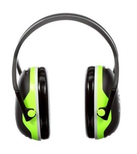 Earmuff PELTOR (3M) model X4A, 27 dB, over-the-head model.