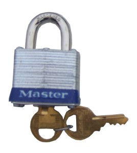 Regular padlock 1 ½ in (38 mm) wide laminated steel body with case hardened steel shackle. Size: 1 9/16 in wide.