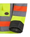 Winter High-visibility coat for roadwork flaggers, compliant with new Transports Québec regulation. 