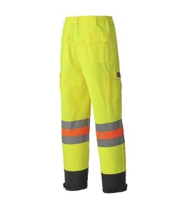 Pantalon d'hiver haute visibilité pour signaleur, conforme à la norme de Transports Québec.