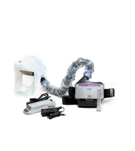 3M complete Versaflo powered air purifying respirator (PAPR) kit for pharmaceutical and health facilities. Head cover facepiece.