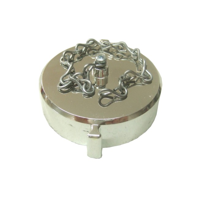 2.5 inches threaded plug with chain, QST net for province of Quebec