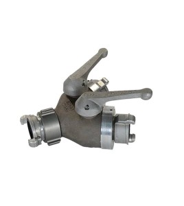 Gate-wye individual control valve, quick-connect inlet and two quick-connect outlets